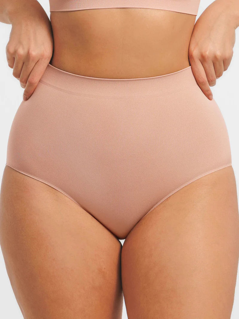 Madella Seamless High-Waist Tummy Control Antibacterial Peach Hip Brief