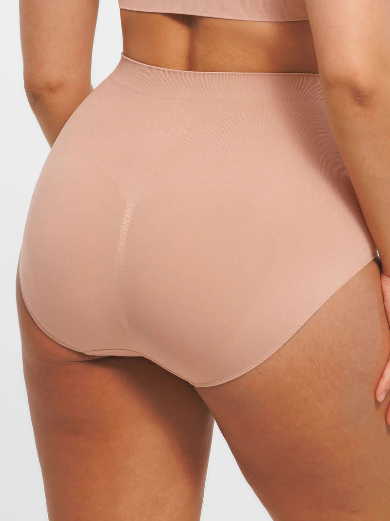 Madella Seamless High-Waist Tummy Control Antibacterial Peach Hip Brief